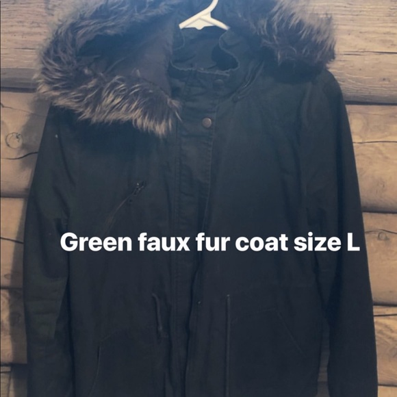 Name brand clothes - Picture 2 of 5